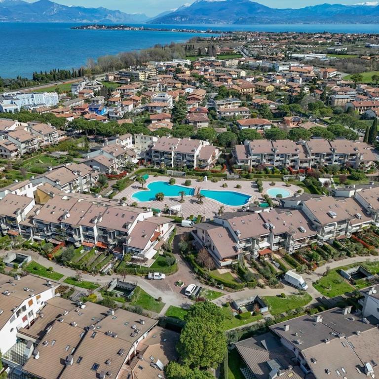 Casa Tullia - Green Residence - Lake Garda Pool - Appartamento con 2 Camere da Letto, Balcone e Terrazza - 4
