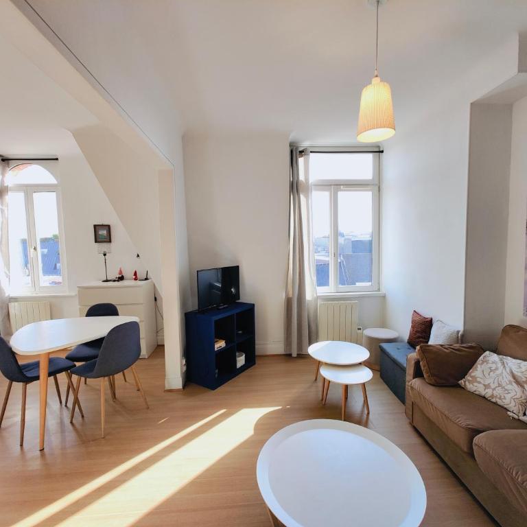 2-Bedroom Apartment in Historic Center with Elevator - Appartement 2 Chambres - 24