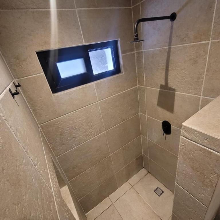 Live Coco Suites - Hotel Boutique & Rooftop - Deluxe Queen Suite - 7