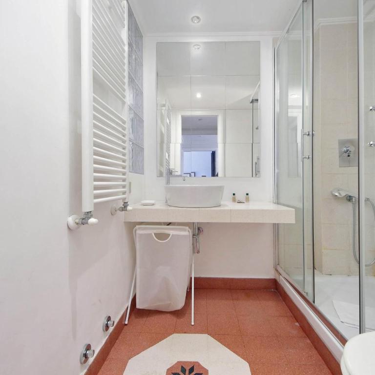 Clementina - Two-Bedroom Apartment - 3