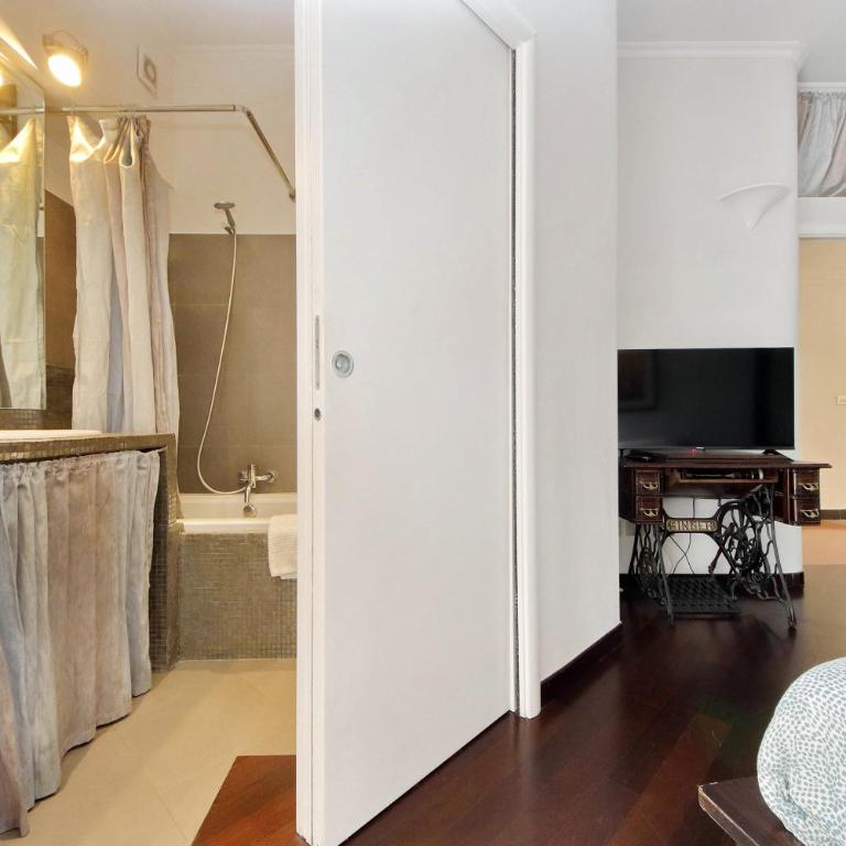 Clementina - Two-Bedroom Apartment - 19