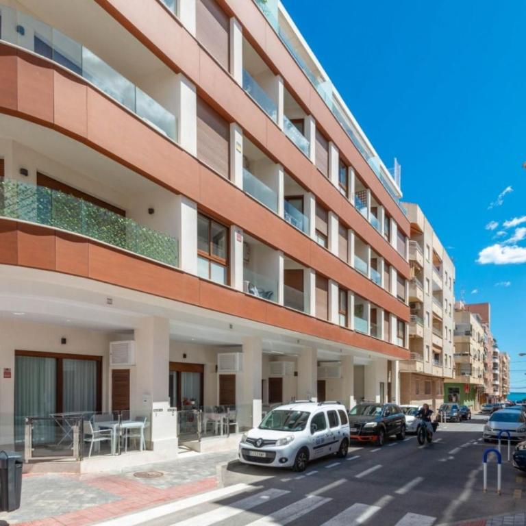 Rooftop Pool & Beach Modern Apartment with Garage - Torrevieja - Apartamento de 2 dormitorios - 3
