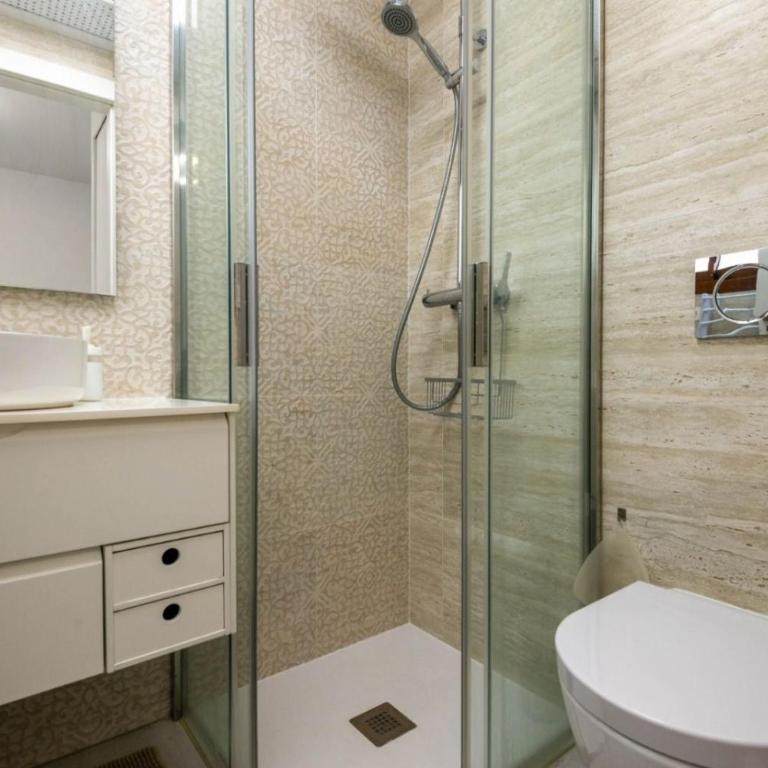 Rooftop Pool & Beach Modern Apartment with Garage - Torrevieja - Apartamento de 2 dormitorios - 6