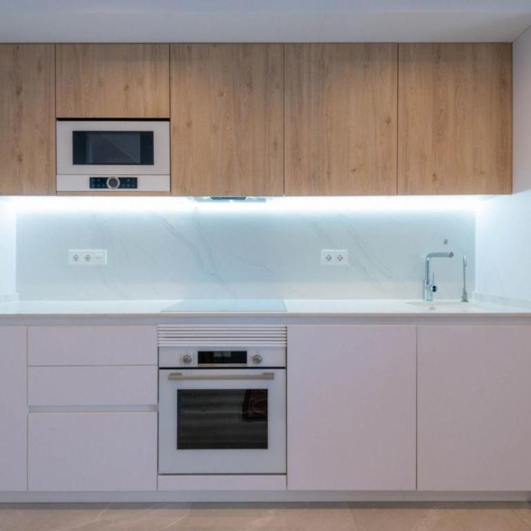 Rooftop Pool & Beach Modern Apartment with Garage - Torrevieja - Apartamento de 2 dormitorios - 12
