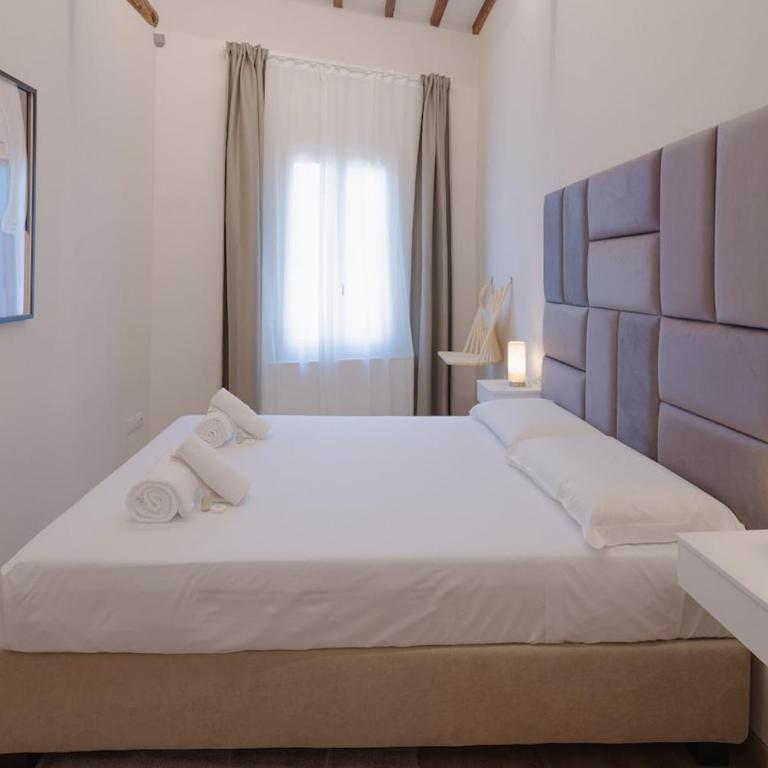 Central Market 3-bedroom Apartment - Appartamento con 3 Camere da Letto - 2