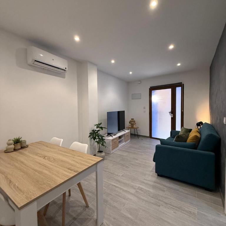Casa Azul - One-Bedroom Apartment - 13