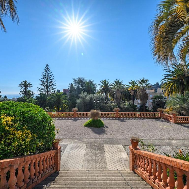 LE RIVIERA PALACE Calme - Vue sur la Mer- Parking - Apartamento - 18