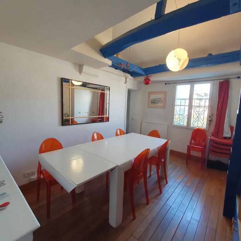 Appartement 5 chambres au dernier étage - Appartement - 8