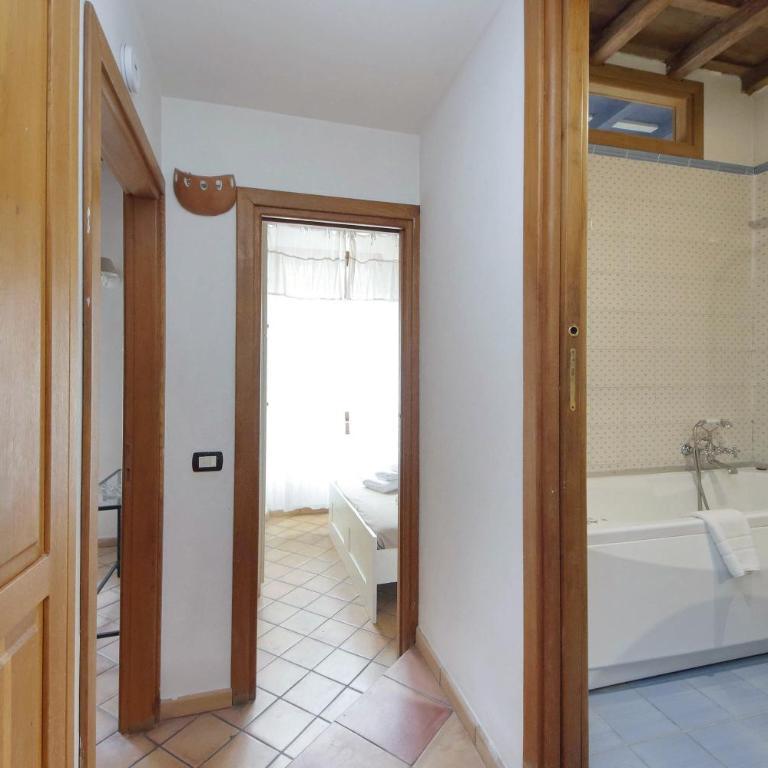 Lungaretta 97 - Appartamento con 2 Camere da Letto - 18