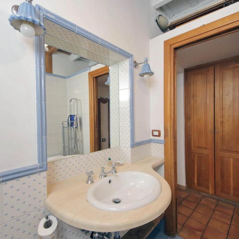 Lungaretta 97 - Appartamento con 2 Camere da Letto - 24