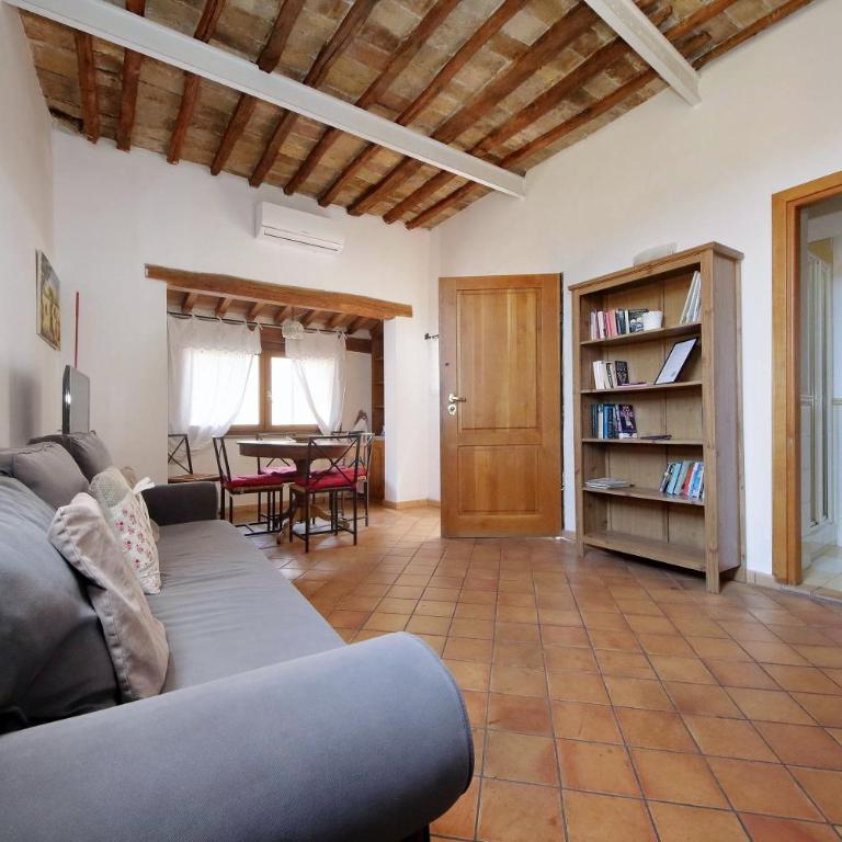Lungaretta 97 - Appartamento con 2 Camere da Letto - 30