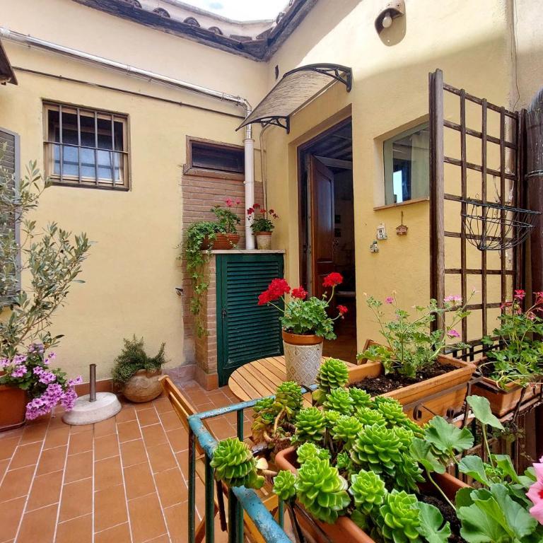Lungaretta 97 - Appartamento con 2 Camere da Letto - 45