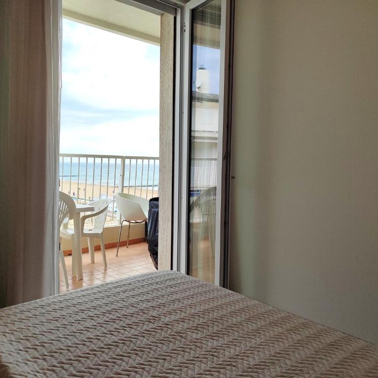 Milano - Appartamento con 2 Camere da Letto, Terrazza e Vista Mare - 20