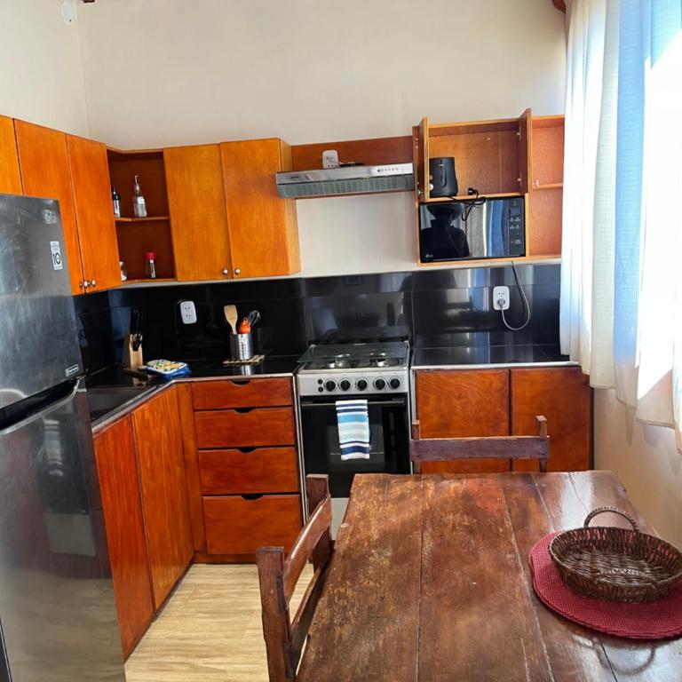 Kalani Heights Apartments, Sports and Events Center - Deluxe Queen Studio - 3