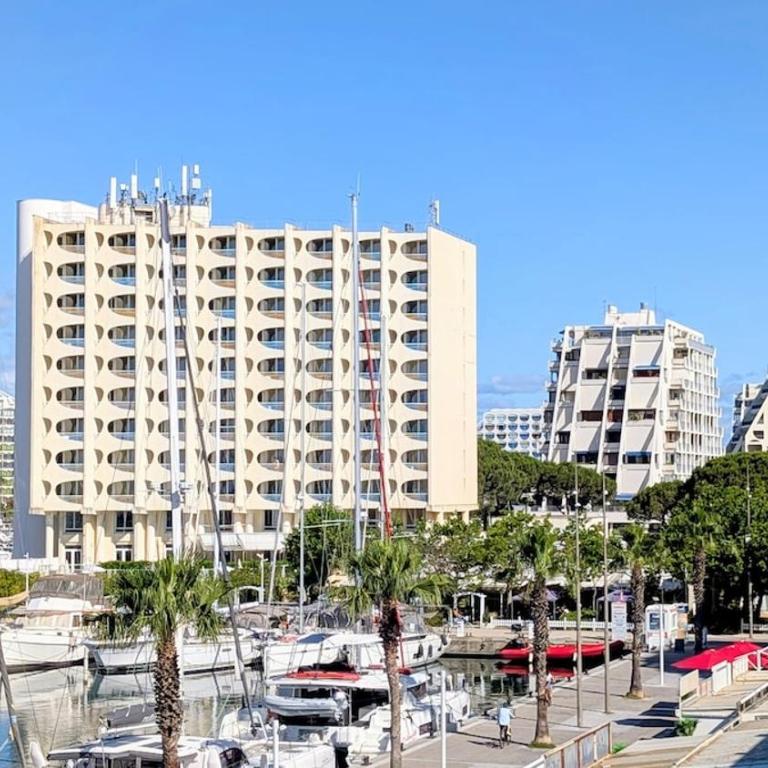 "L'Escale Port" Studio climatisé avec belle vue port - One-Bedroom Apartment - 19