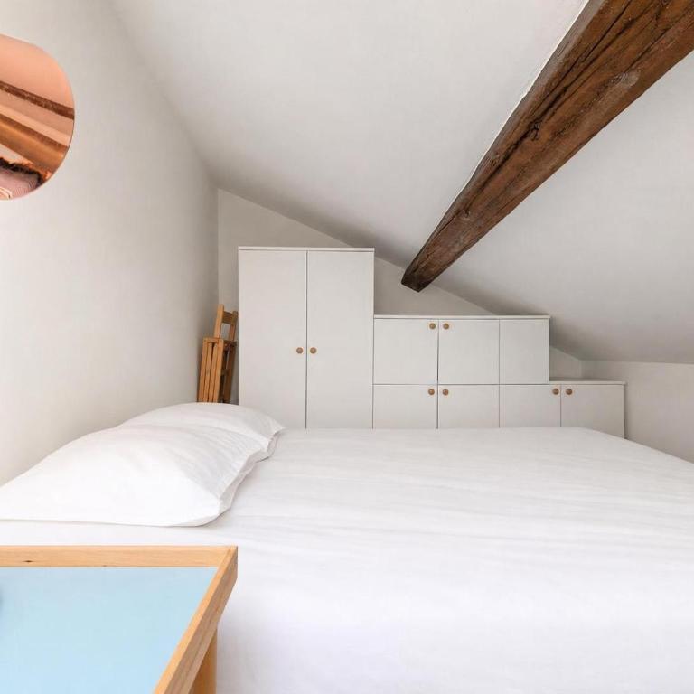 Duplex chic et tout équipé - 2 personnes - Appartement 1 Chambre - 12
