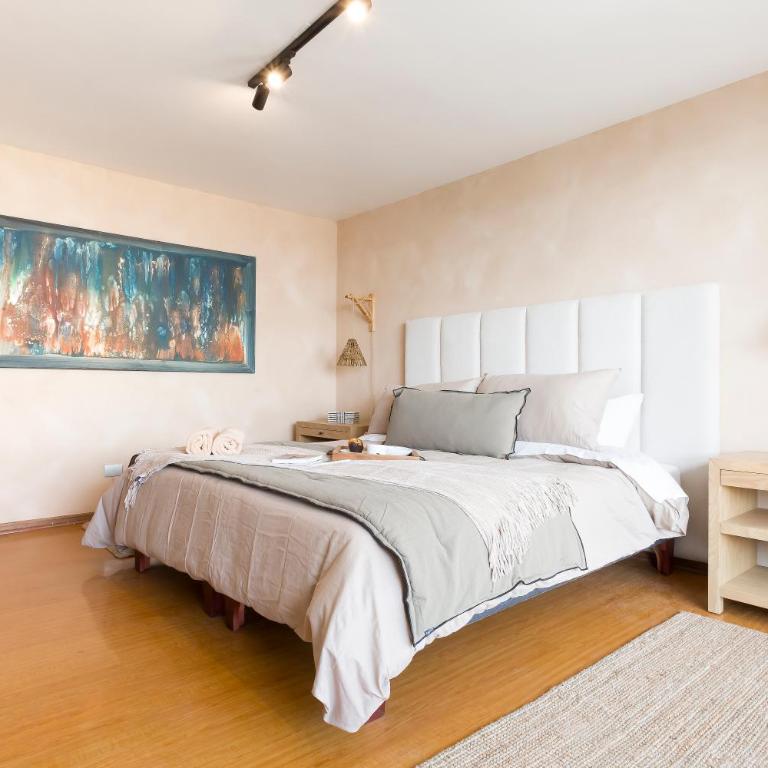 Amplio depto Familiar con aire acondicionado, frente al Parque Arauco - Apartment - 34