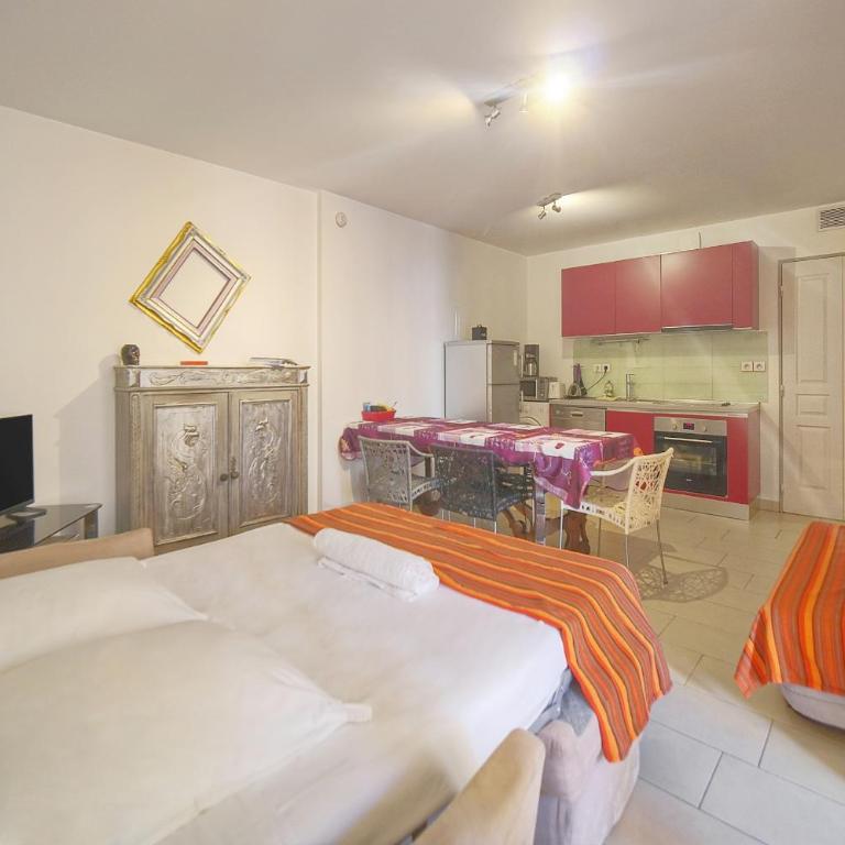 FRGK - APPART SUQUET - Special group 4BR - Appartement 4 Chambres de Luxe - 3