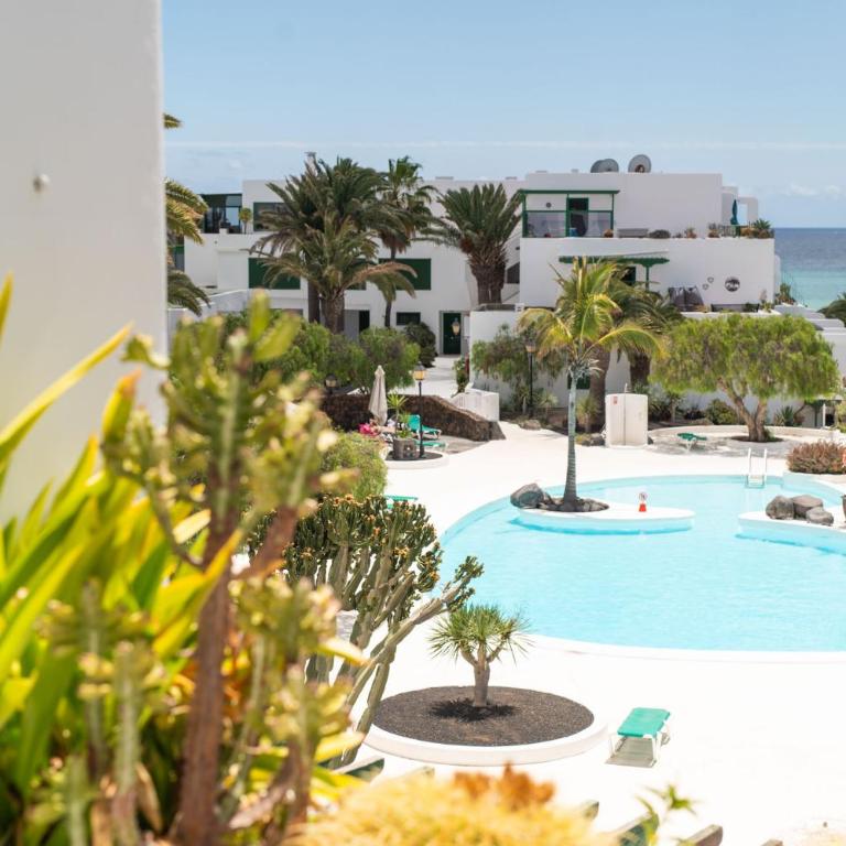 House of the Horizon Playa Las Cucharas VV penthouse with sea & pool view AIRCON - Apartment mit 2 Schlafzimmern, einem Balkon und Meerblick - 23