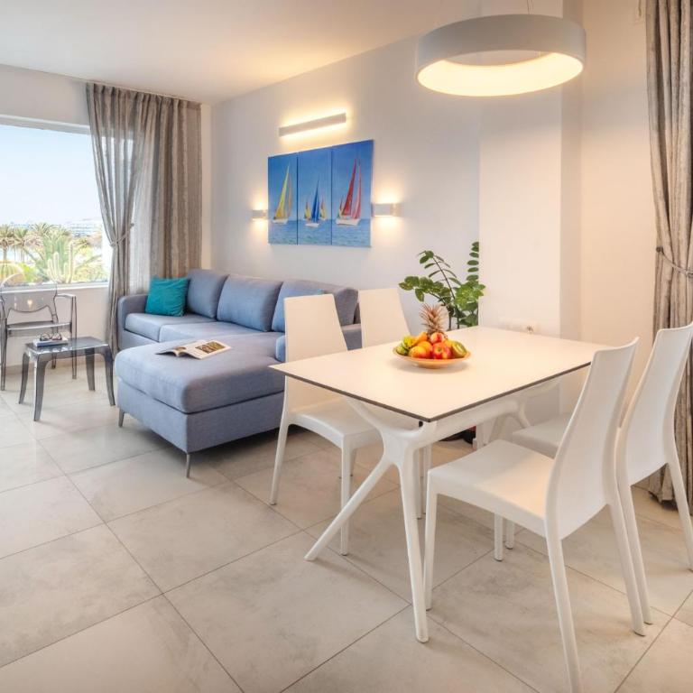 House of the Horizon Playa Las Cucharas VV penthouse with sea & pool view AIRCON - Apartment mit 2 Schlafzimmern, einem Balkon und Meerblick - 2