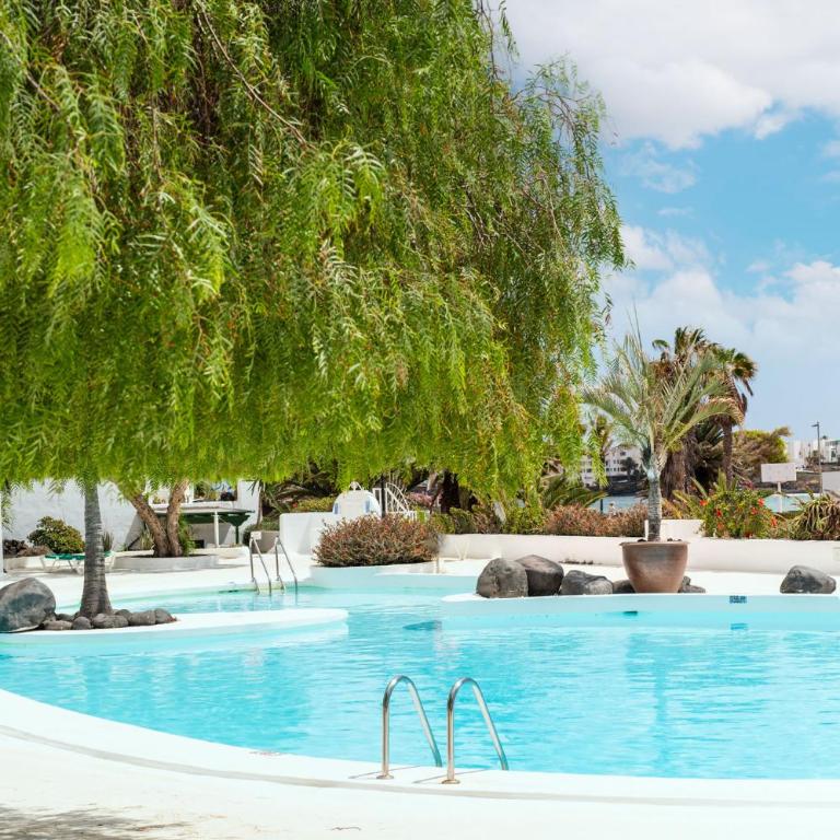 House of the Horizon Playa Las Cucharas VV penthouse with sea & pool view AIRCON - Apartment mit 2 Schlafzimmern, einem Balkon und Meerblick - 27