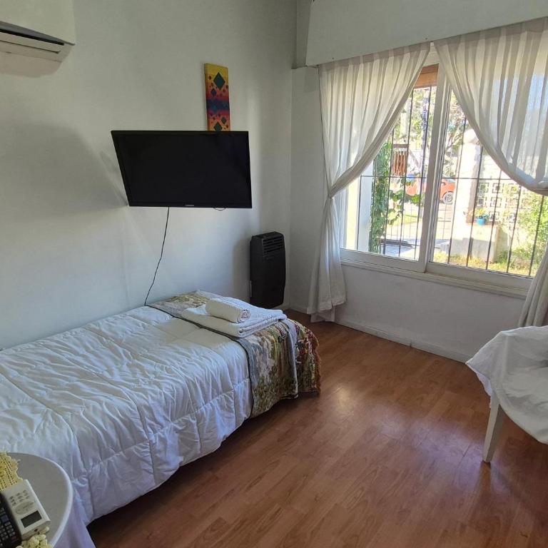 Nel's Casa Hostel A 15 minutos de Aeropuerto Ezeiza - Casa de 2 dormitorios - 5