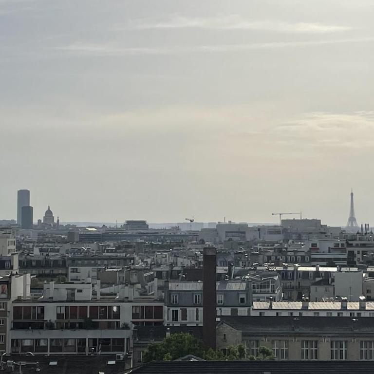 Superbe 2 pièces vue panoramique sur Paris au pied du metro - Appartement 2 Chambres - 7