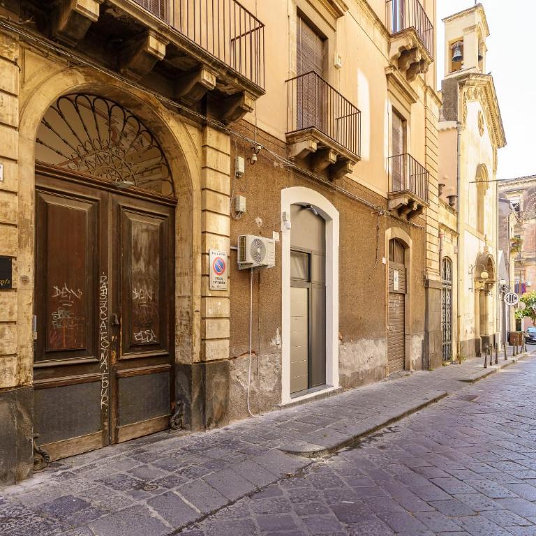 Carmelo al Duomo - Double Room with Private Bathroom - 10