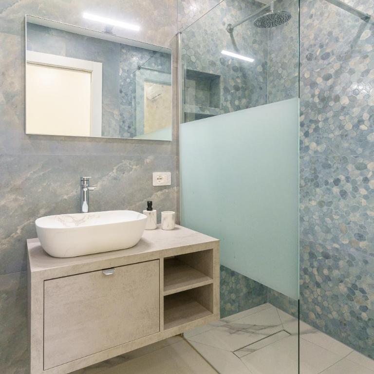 Carmelo al Duomo - Double Room with Private Bathroom - 28
