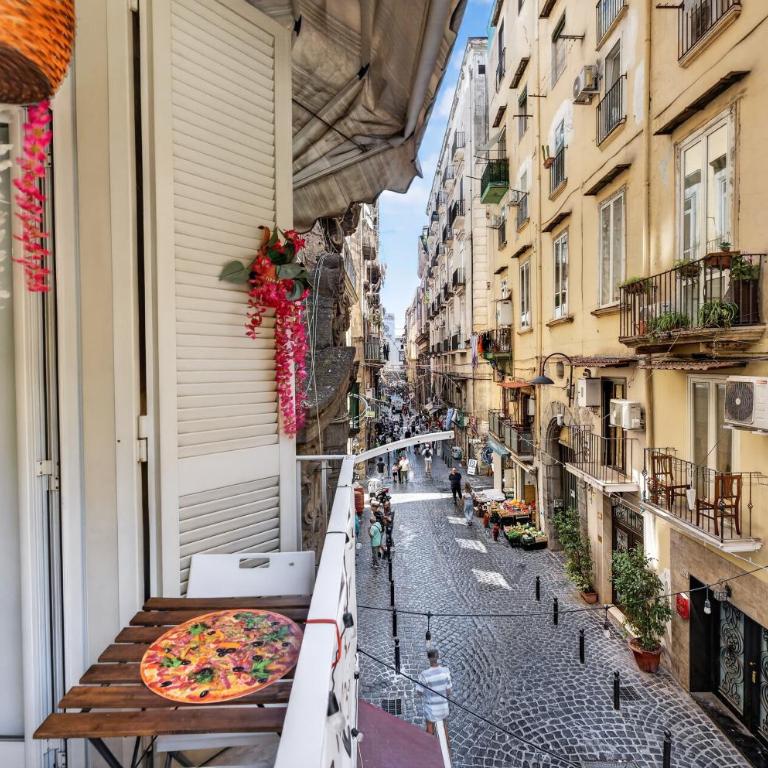 Il balconcino ai Tribunali - Appartamento con 1 Camera da Letto - 1