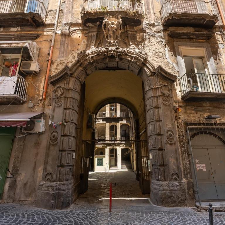 Il balconcino ai Tribunali - Appartamento con 1 Camera da Letto - 55