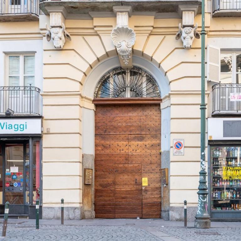 -Centro-Piazza Castello- Luxury Suite for 4 with Wi-Fi - Appartamento con 1 Camera da Letto - 4