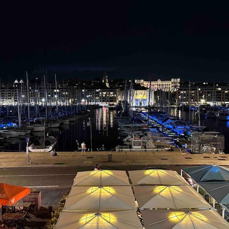 Artistic flat in trendy area, Vieux port - Appartement 2 Chambres - 28