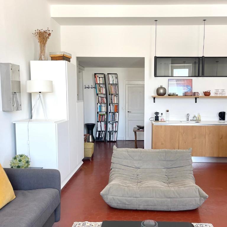 Artistic flat in trendy area, Vieux port - Appartement 2 Chambres - 37