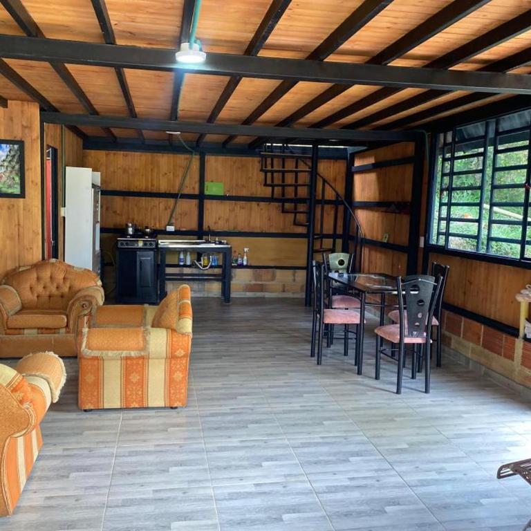 Beracan - Two-Bedroom House - 7
