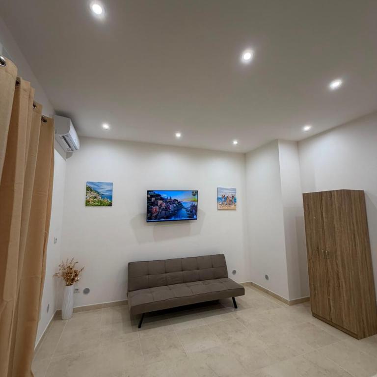 I 3 Diamanti G A E - Family Room - 6