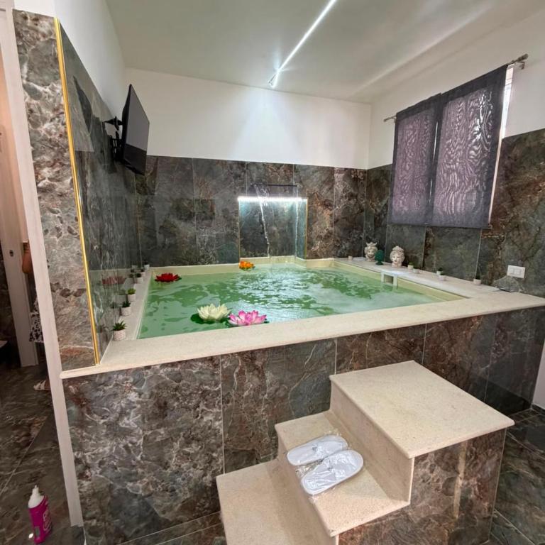 I 3 Diamanti G A E - King Room with Spa Bath - 8