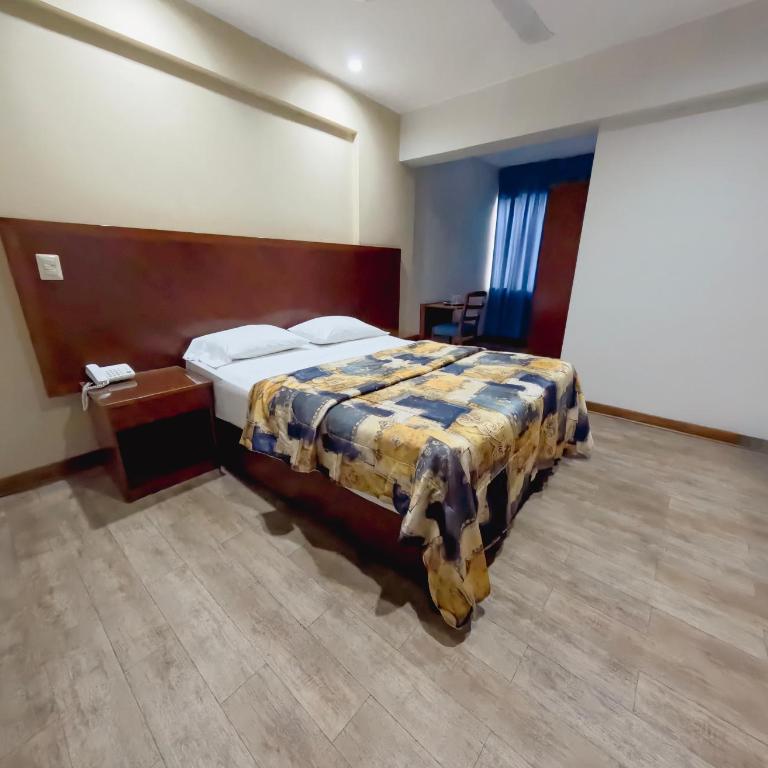 Hotel Esencia Suites - Habitación Estándar - 1 cama grande - 5