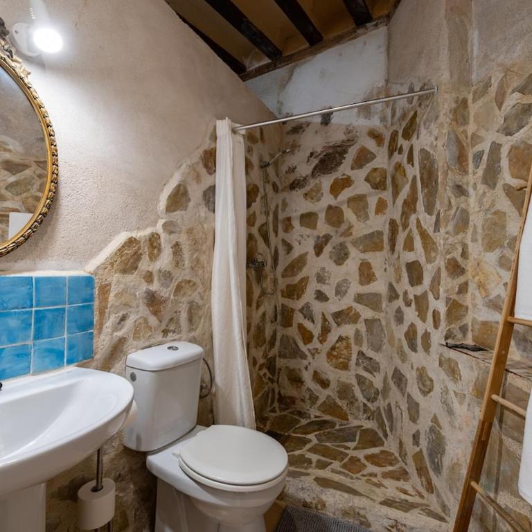Patio in the Heart of Toledo , Pets , Family - Apartamento de 3 dormitorios - 63