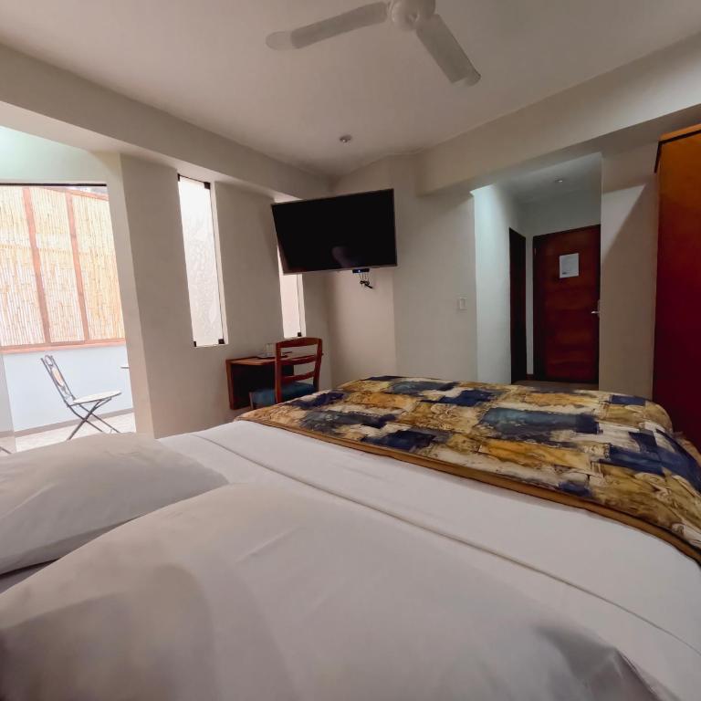 Hotel Esencia Suites - Habitación Estándar - 1 cama grande - 10