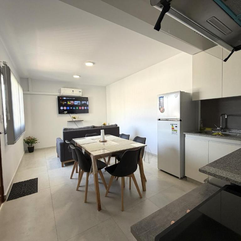 Departamento a Estrenar con Vista a la Montaña - 2 Dormitorios y Cochera - Apartamento de 2 dormitorios - 12