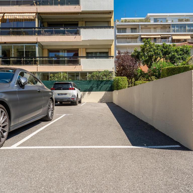LUXURY Cannes ,2P neuf climatisé, Terrasse exceptionnelle ,parking, croisette - Appartement 1 Chambre avec Terrasse - 17
