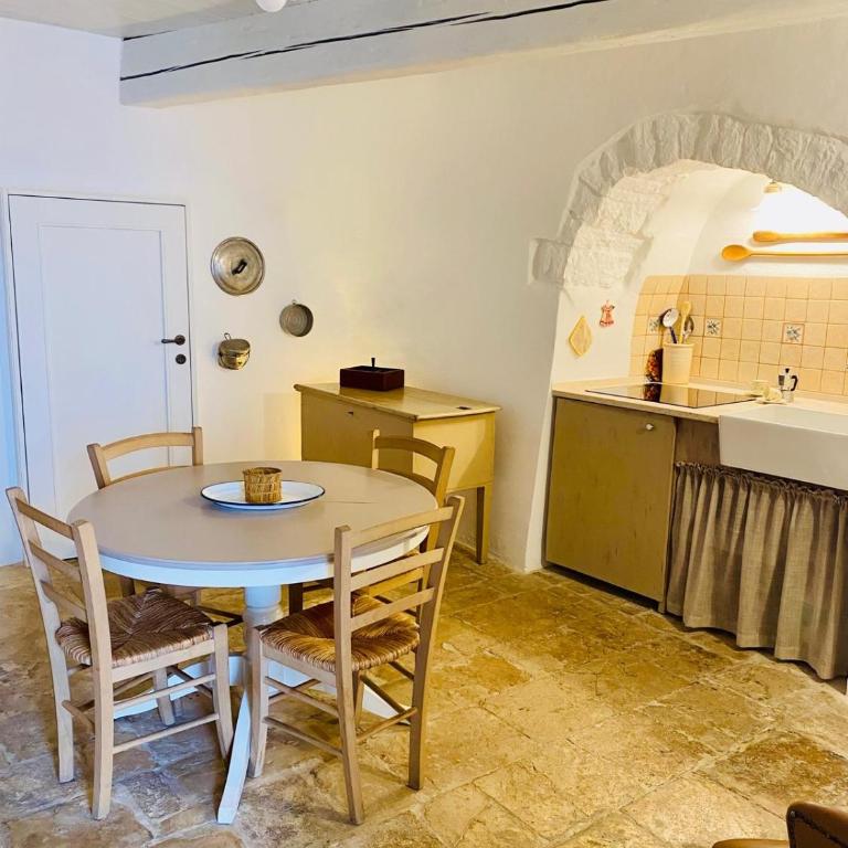 Trulli Arcolaia | Trullo con Soppalco - Two-level Trullo - 9