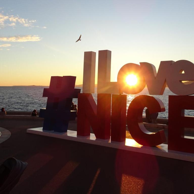 "Le Sundeck" by EnjoyNice, terrace, seaview and air conditioning - Studio - Vue sur Mer - 25
