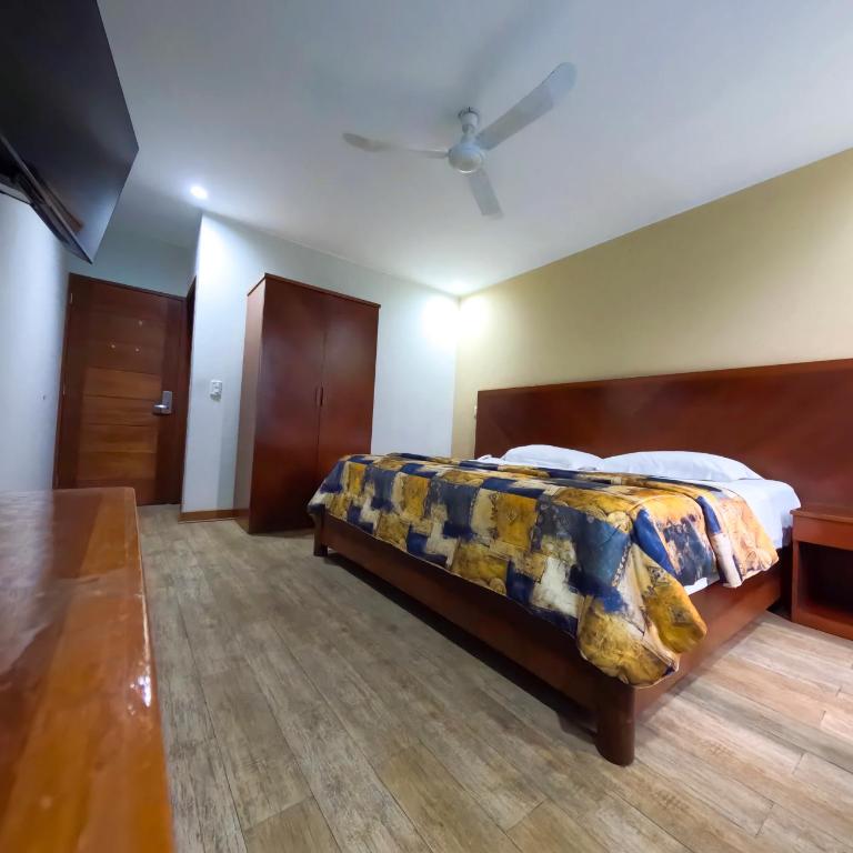 Hotel Esencia Suites - Habitación Estándar - Cama extragrande - 4