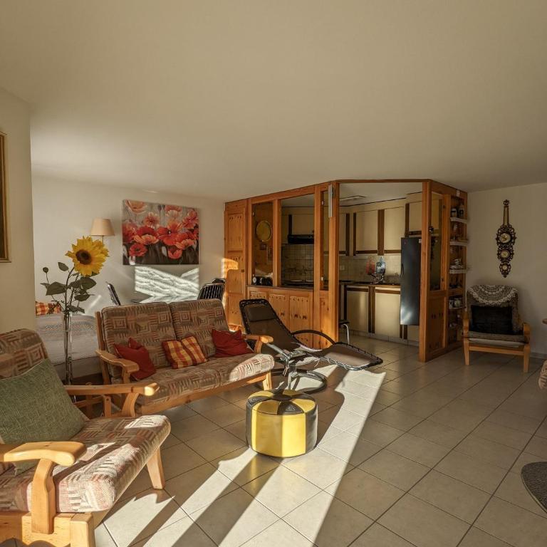 Apartment Above the Rooftops - Mountain Panorama - Apartment mit 2 Schlafzimmern - 1