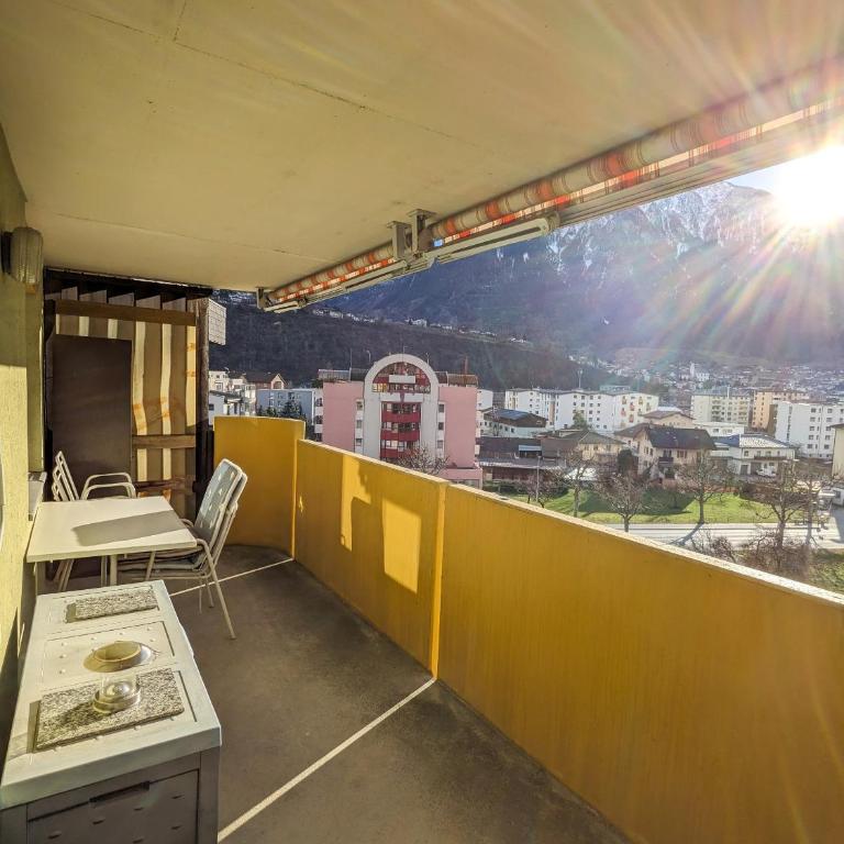 Apartment Above the Rooftops - Mountain Panorama - Apartment mit 2 Schlafzimmern - 3