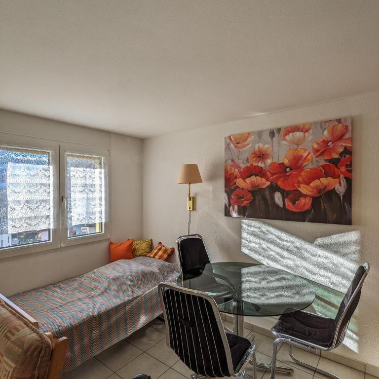 Apartment Above the Rooftops - Mountain Panorama - Apartment mit 2 Schlafzimmern - 7