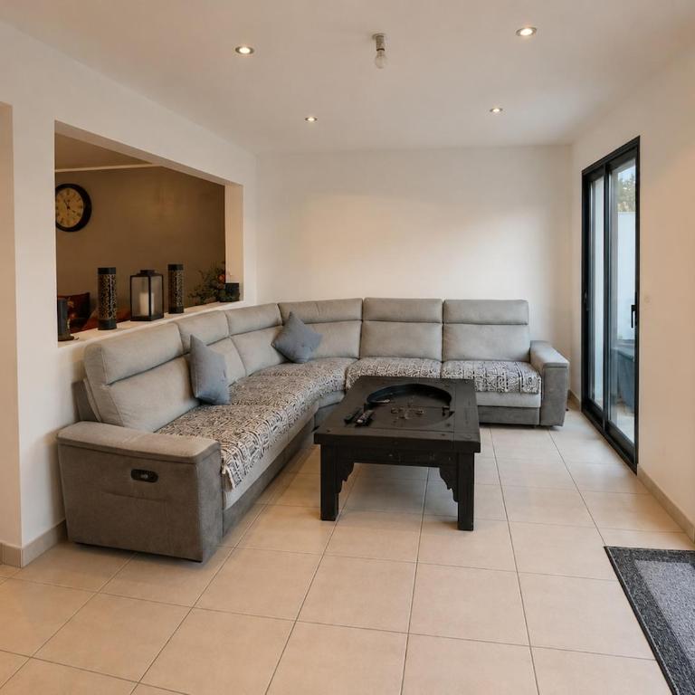Villa avec piscine 10x5m à Narbonne- 6 personnes - 3 chambres - climatisation - Villa 1 Chambre - 14