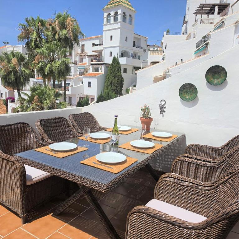 Modern Sea View Apartment Nerja - Apartamento de 2 dormitorios con vistas al océano - 3